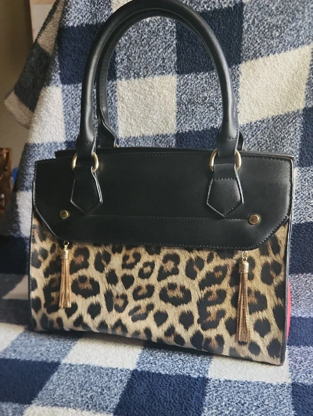 (Unbranded) Leopard Print Tote Bag with Red Side Panels
